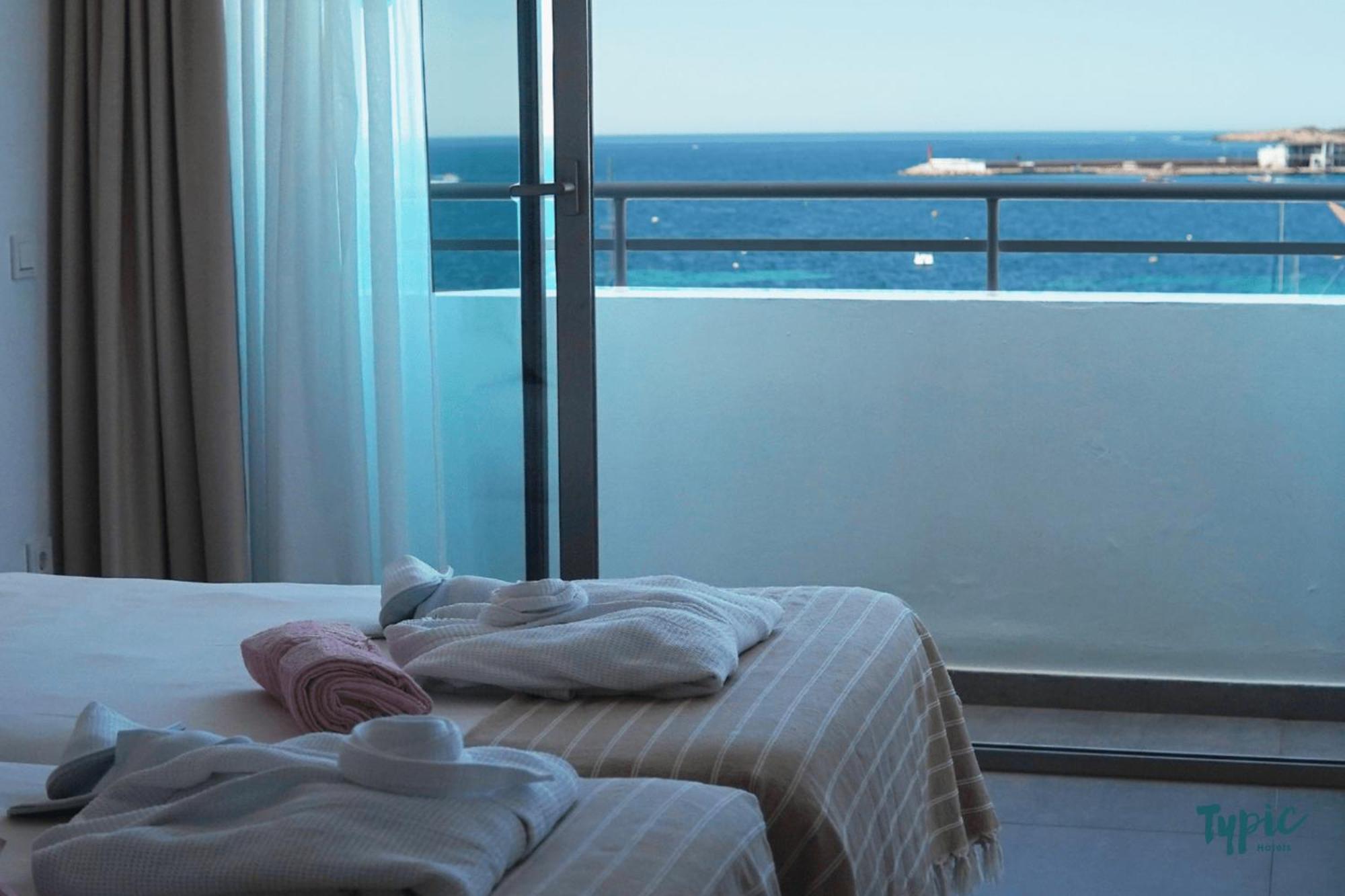 Typic Marina Playa - Adults Only Aparthotel San Antonio  Bagian luar foto