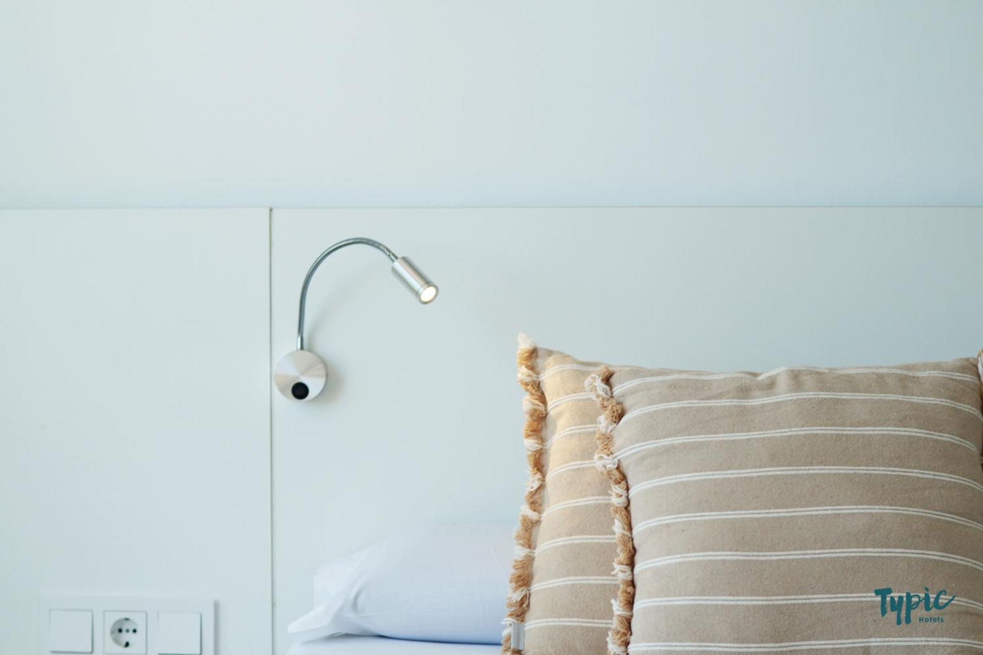 Typic Marina Playa - Adults Only Aparthotel San Antonio  Bagian luar foto