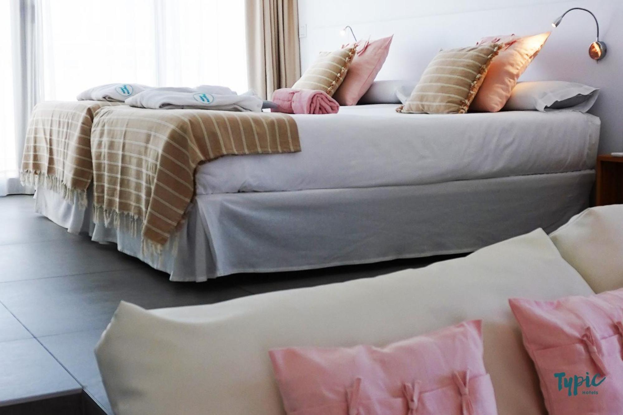 Typic Marina Playa - Adults Only Aparthotel San Antonio  Bagian luar foto