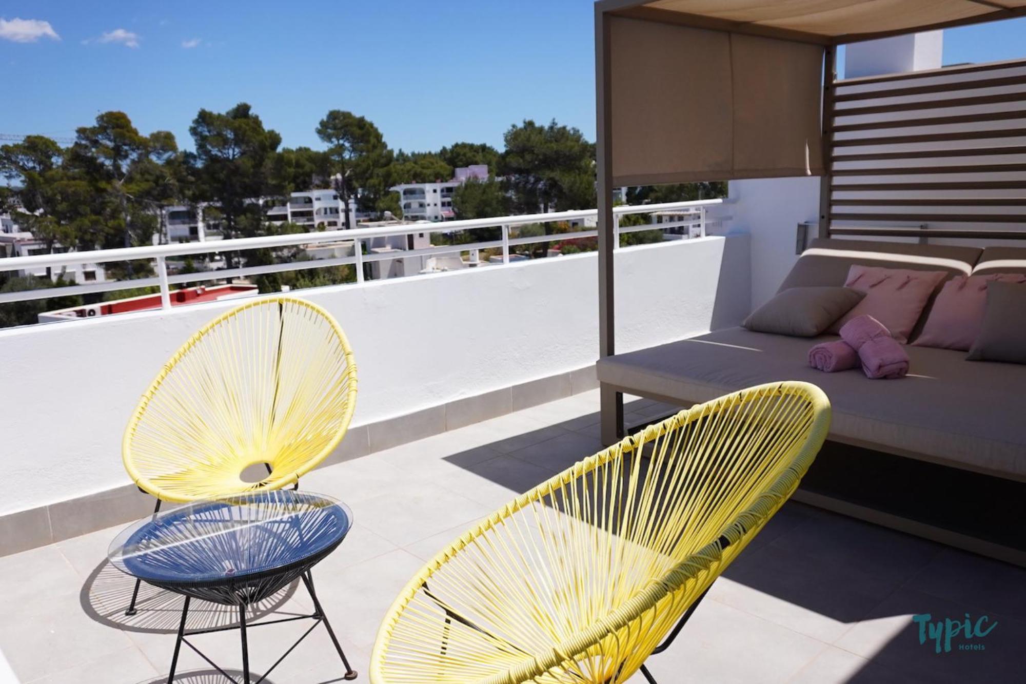 Typic Marina Playa - Adults Only Aparthotel San Antonio  Bagian luar foto