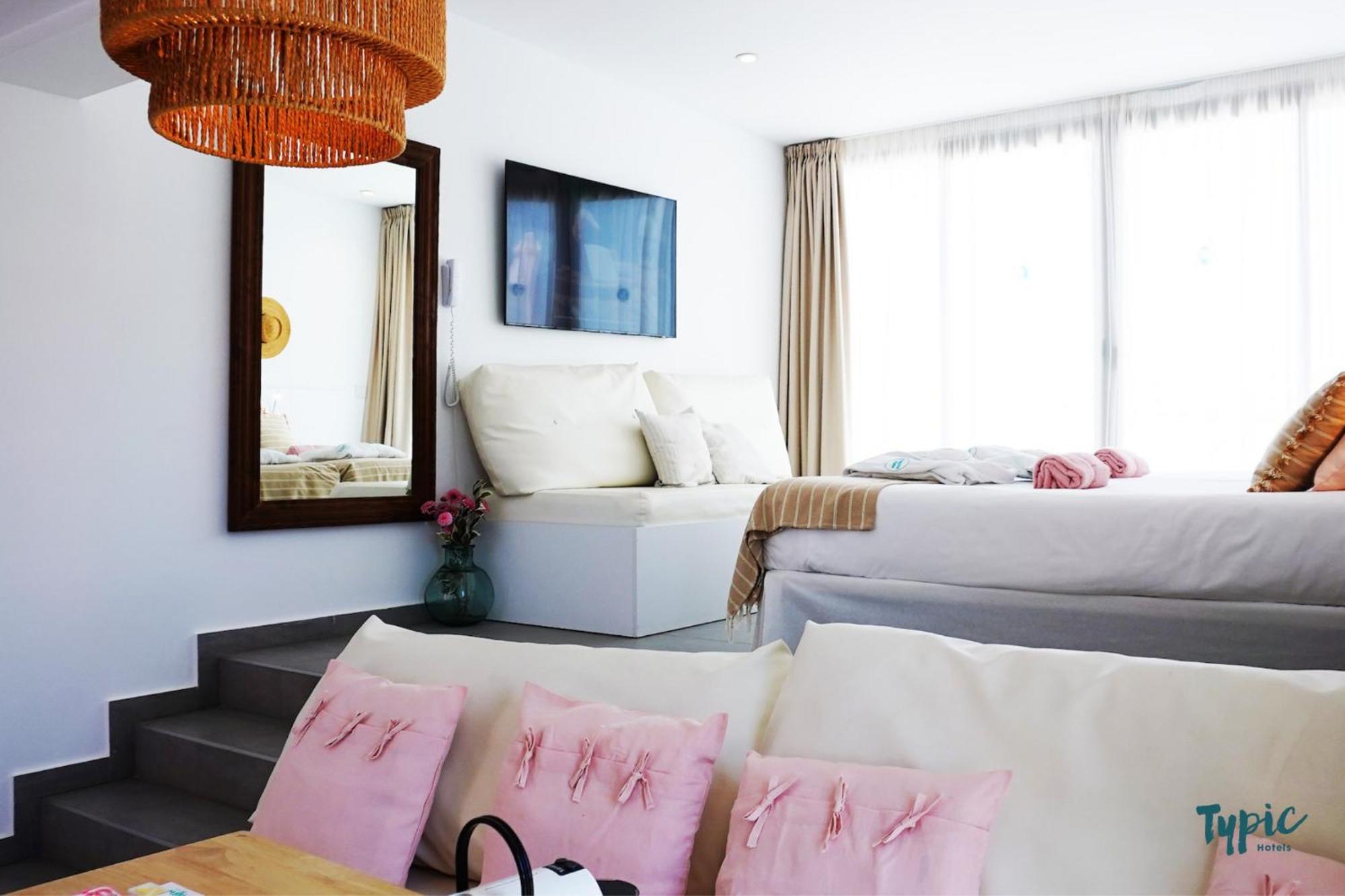 Typic Marina Playa - Adults Only Aparthotel San Antonio  Bagian luar foto